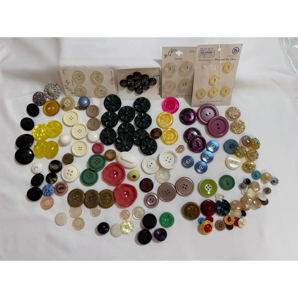 Vintage Plastic Button Lot Le Chic Carded Large Coat Multi Color Craft Destash